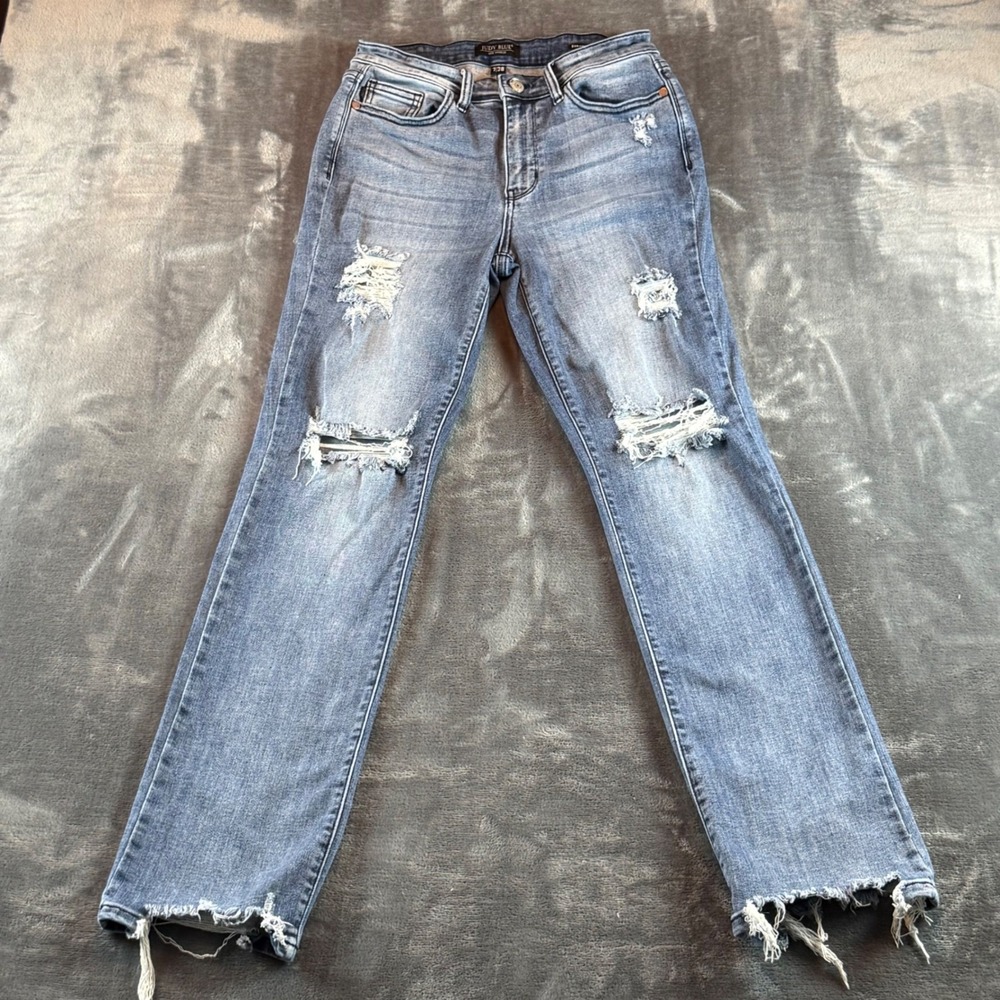 Judy Blue Women's Jeans Straight Fit Size 7/28 Raw Hem Distressed High Rise‎